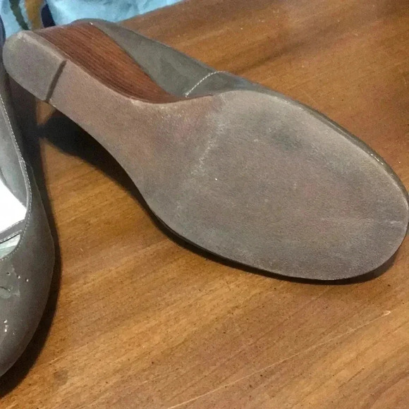 Steve Madden brown patent low wedges - Picture 5 of 6